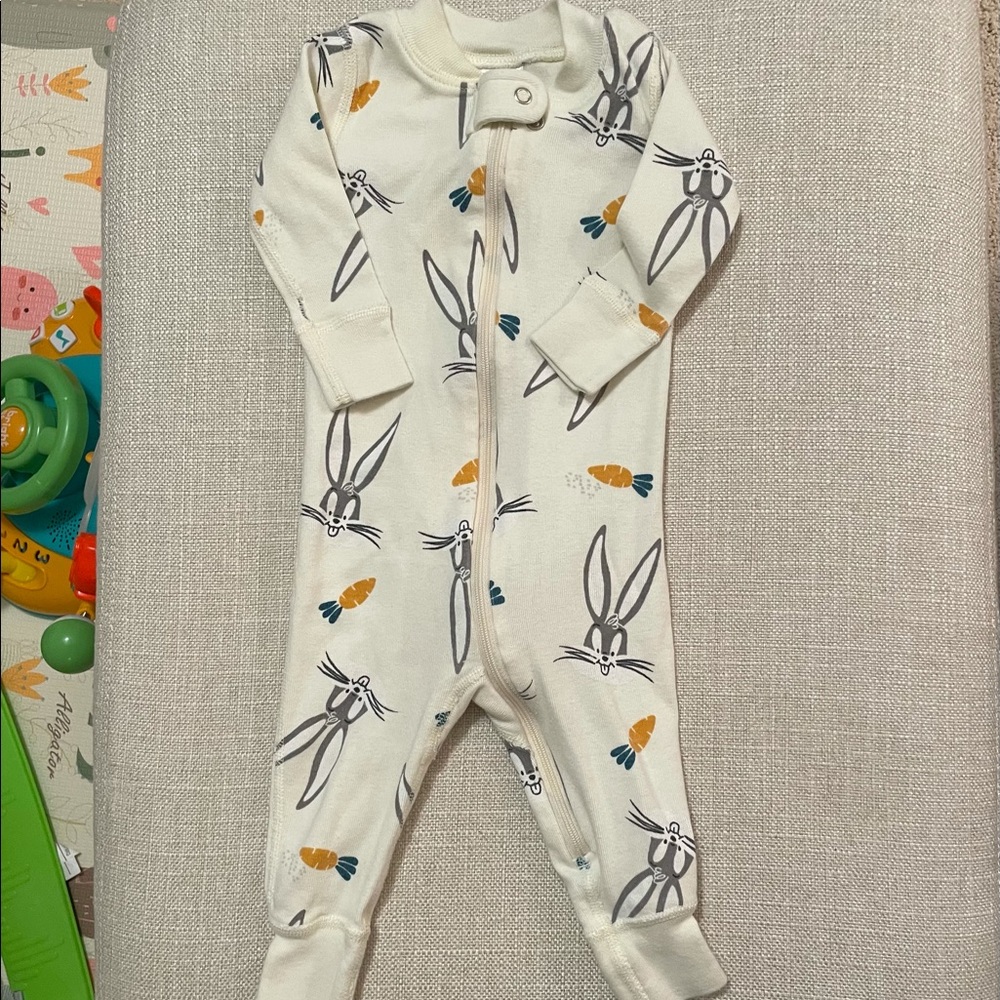 Hanna Andersson Bugs Bunny Sleeper